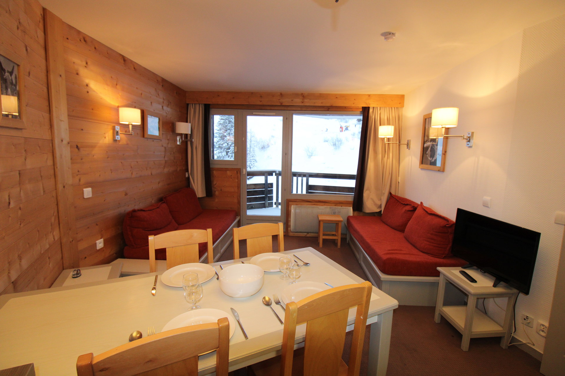 Location C8 SEPIA Avoriaz